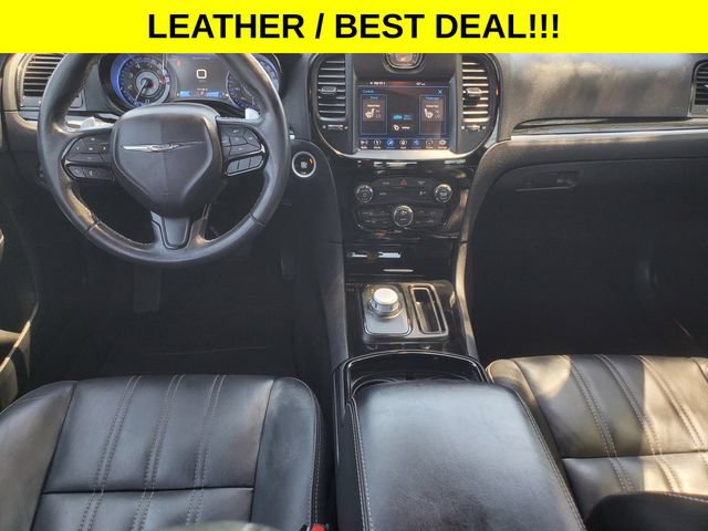 Used 2018 Chrysler 300 S RWD image 24
