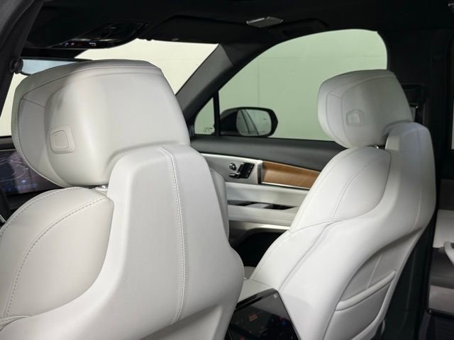 New 2026 Cadillac Vistiq Sport image 24
