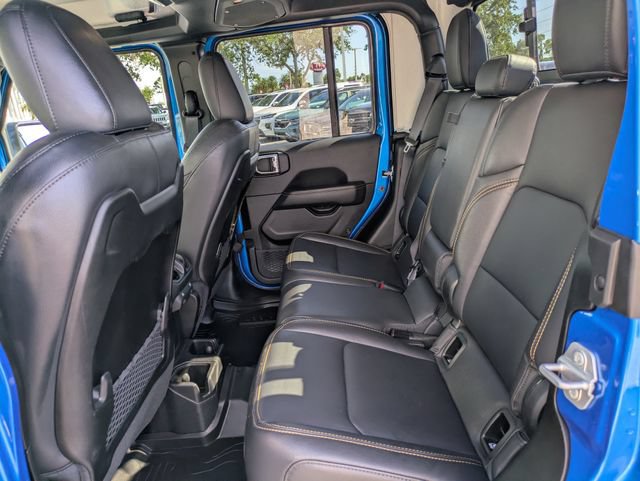 Certified 2025 Jeep Gladiator Sport AWD/4WD image 8