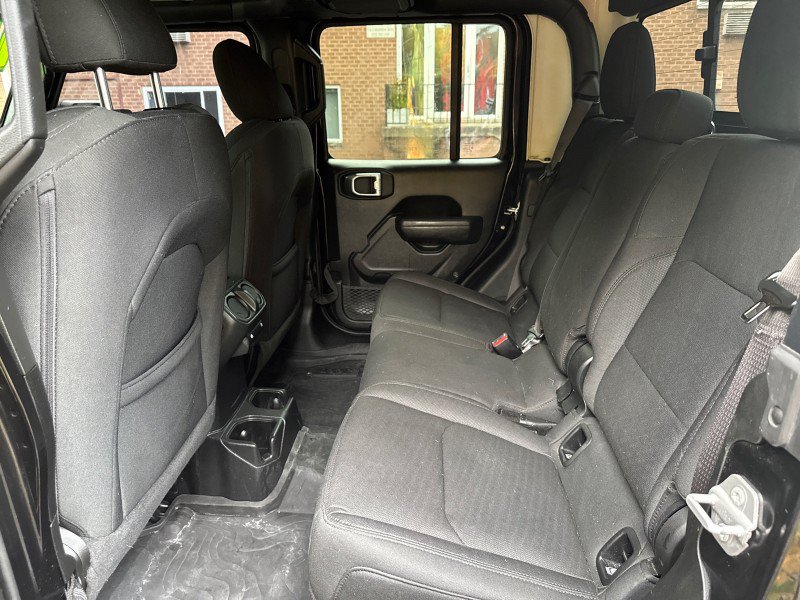 Used 2022 Jeep Gladiator Sport AWD/4WD image 30