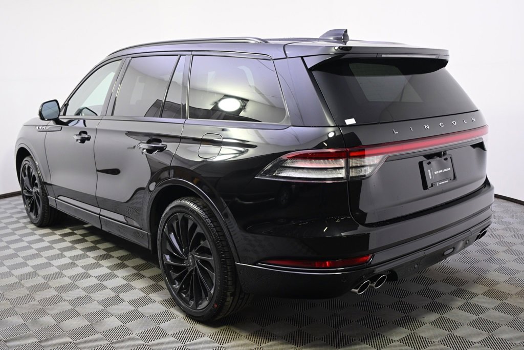 New 2026 Lincoln Aviator Reserve image 3