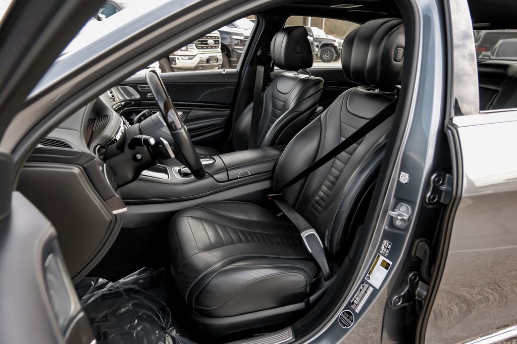 Used 2019 Mercedes-Benz S 560 4MATIC Sedan image 48