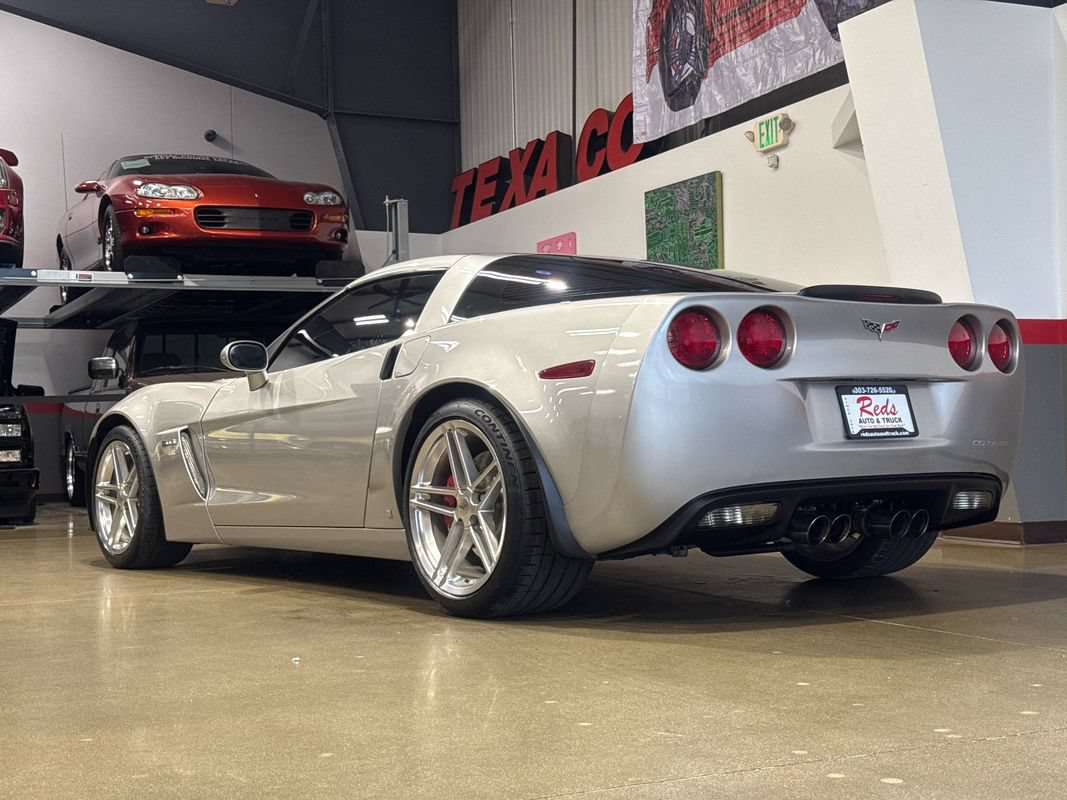Used 2007 Chevrolet Corvette Z06 w/ Preferred Equipment Group RWD image 95