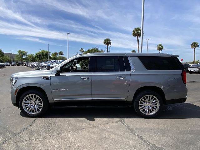 Used 2025 GMC Yukon XL Denali AWD/4WD image 4