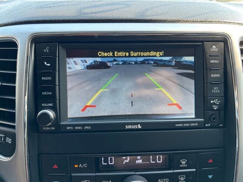 Used 2011 Jeep Grand Cherokee 70th Anniversary AWD/4WD image 22