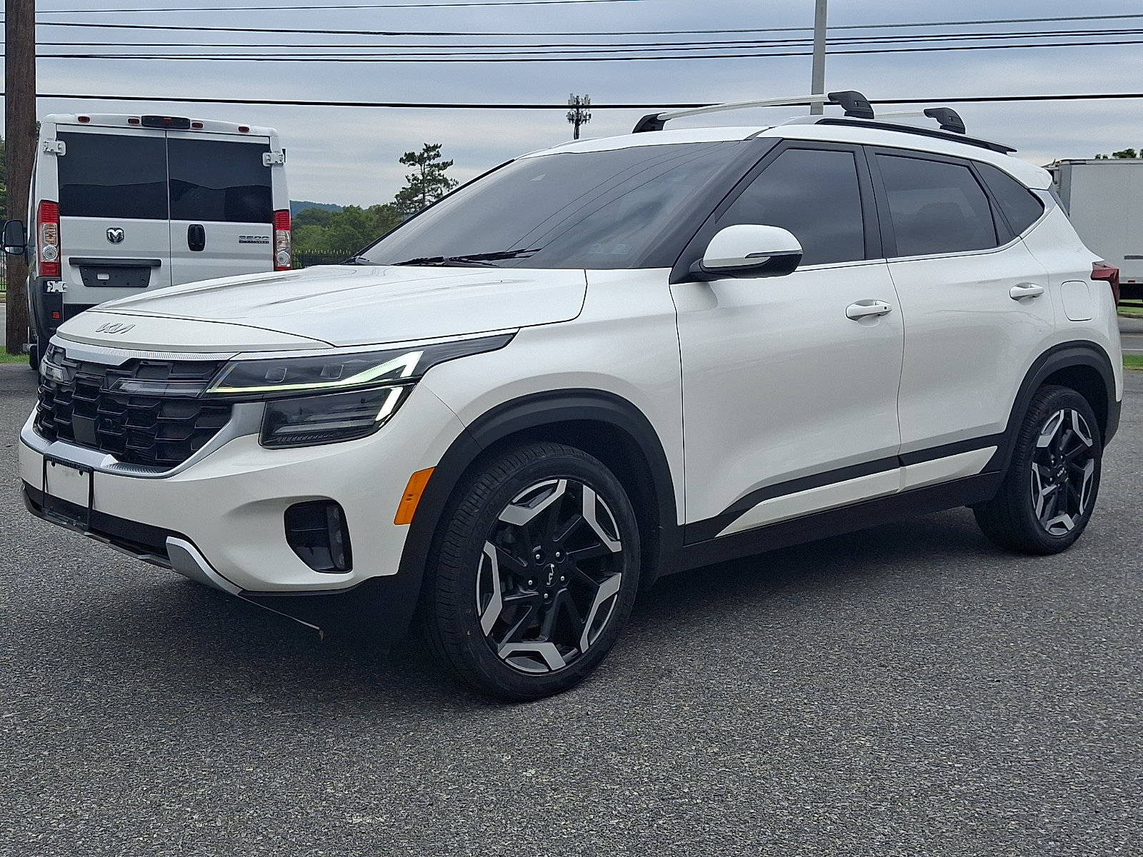 Certified 2024 Kia Seltos SX AWD/4WD image 3