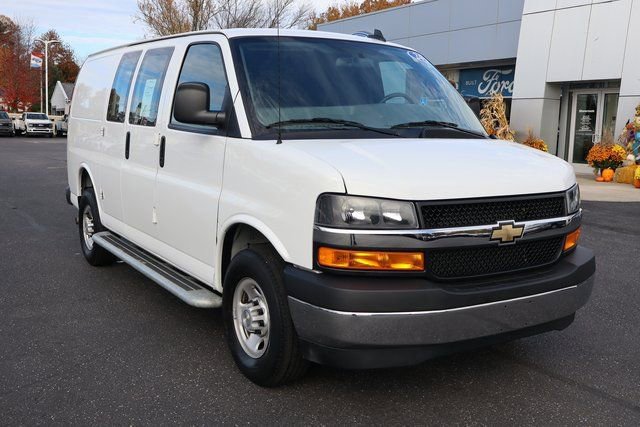 Used 2024 Chevrolet Express 2500 w/ Driver Convenience Package image 2