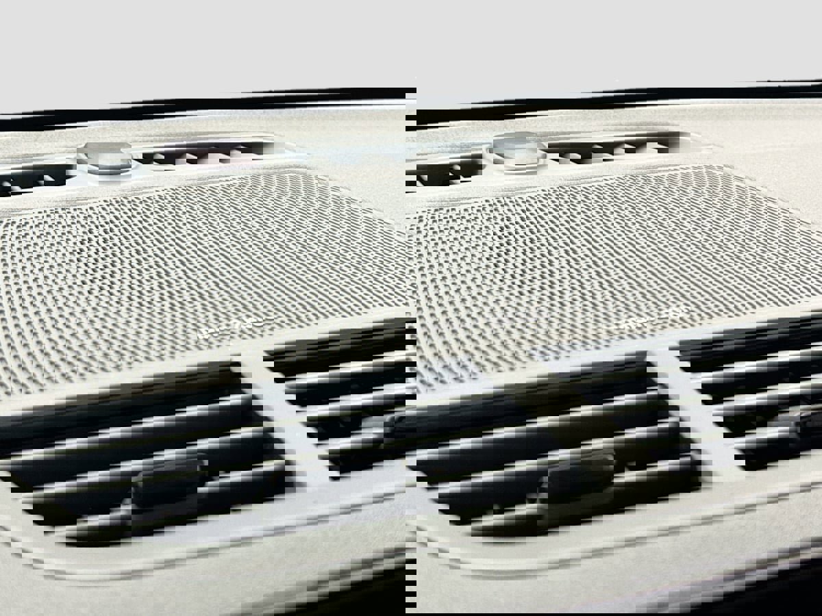 Used 2021 Polestar Polestar 2 w/ Performance Package image 19