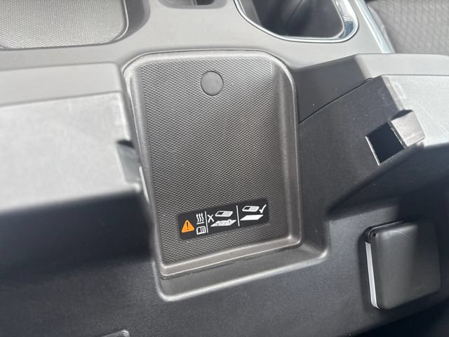 Used 2025 Chevrolet Silverado 1500 LT Trail Boss w/ Dark Appearance Package AWD/4WD image 31