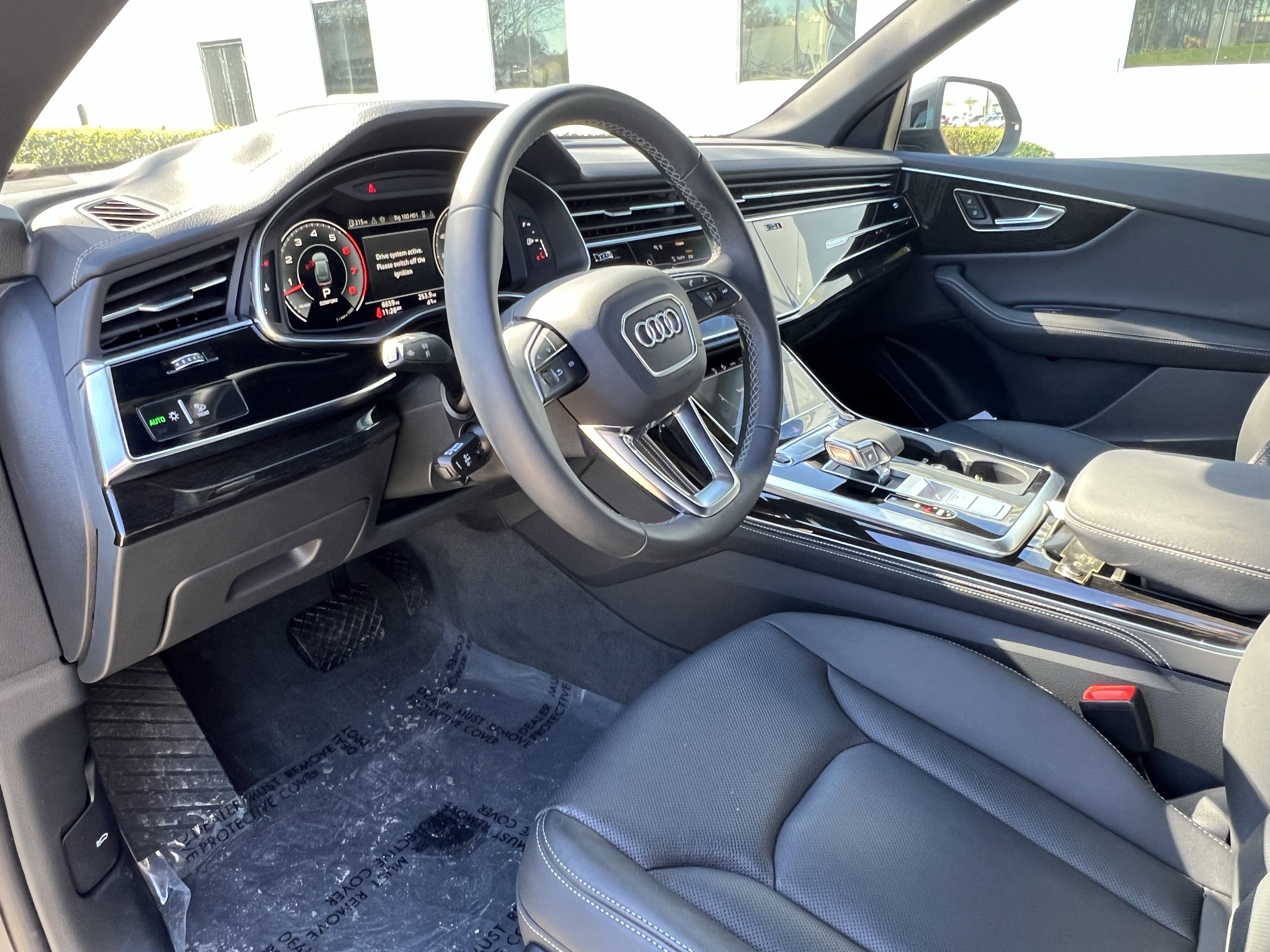 Used 2025 Audi Q8 Premium Plus image 17