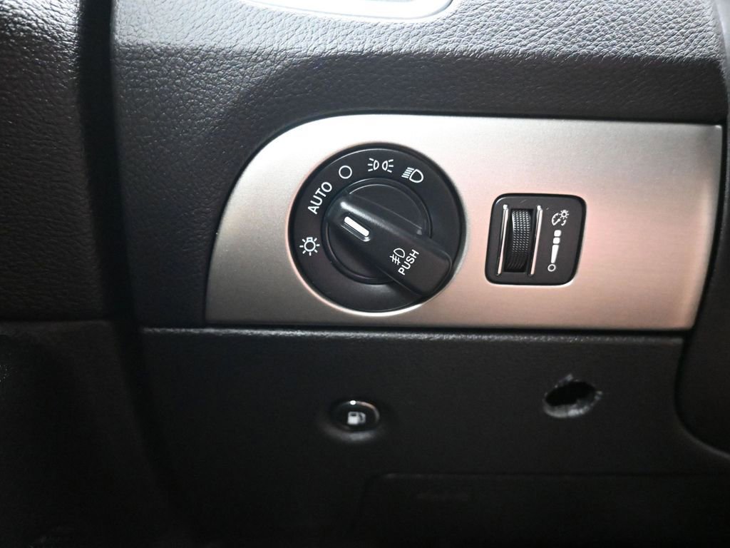 Used 2019 Dodge Durango SXT image 18