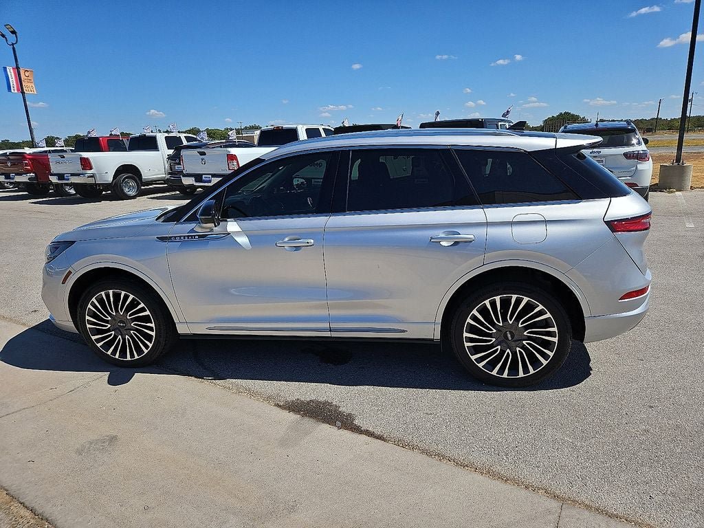 Used 2020 Lincoln Corsair Reserve w/ Appearance Package FWD image 3