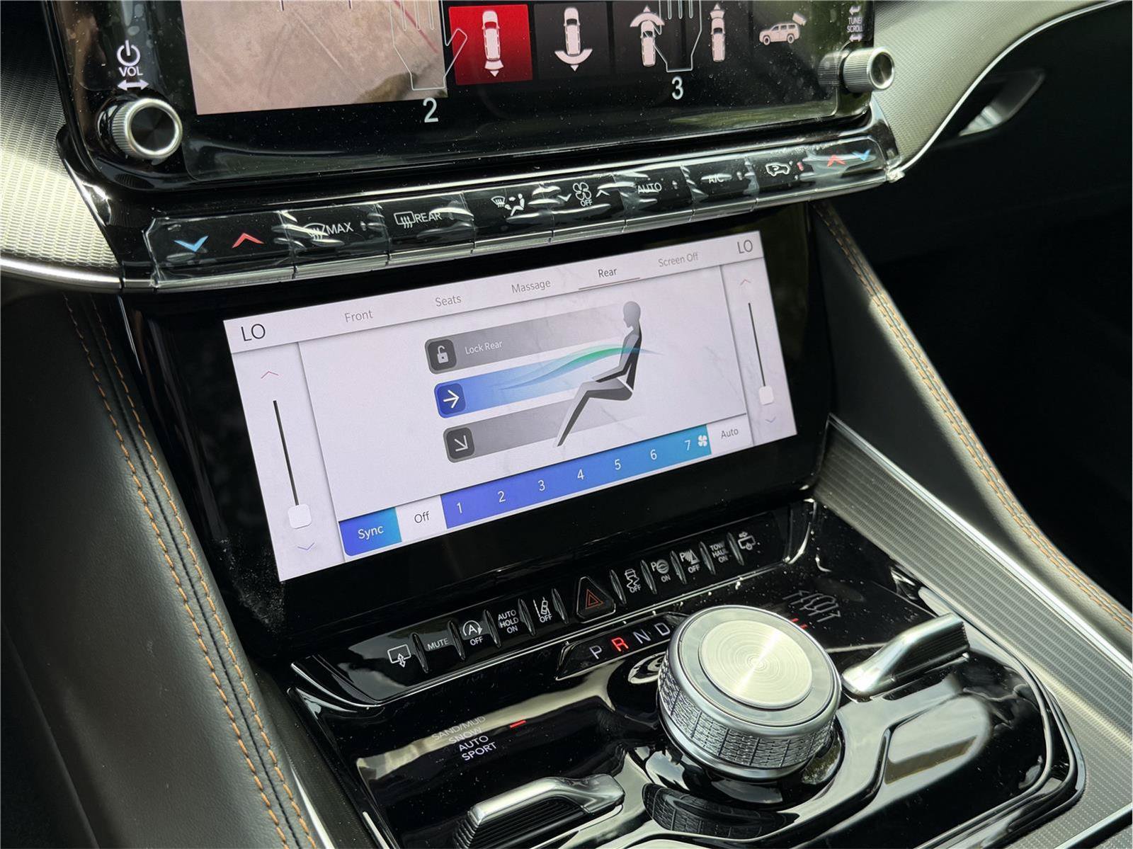 New 2026 Jeep Grand Wagoneer Summit AWD/4WD image 24