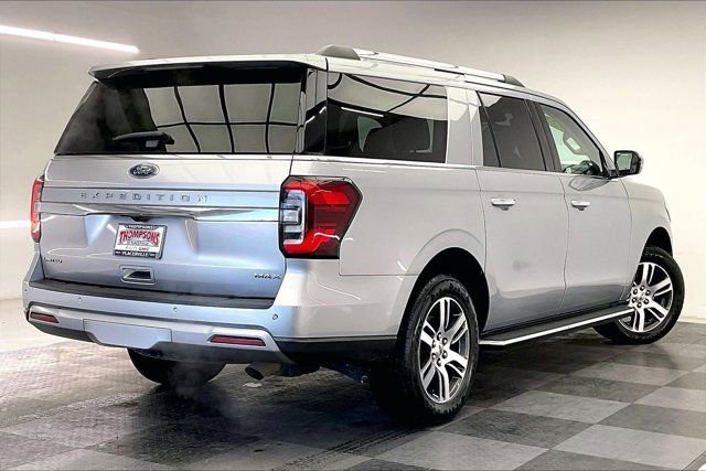 Used 2022 Ford Expedition Max Limited image 13