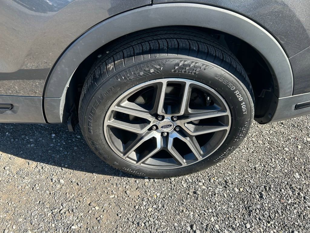 Used 2018 Ford Explorer Sport w/ Equipment Group 401A AWD/4WD image 6
