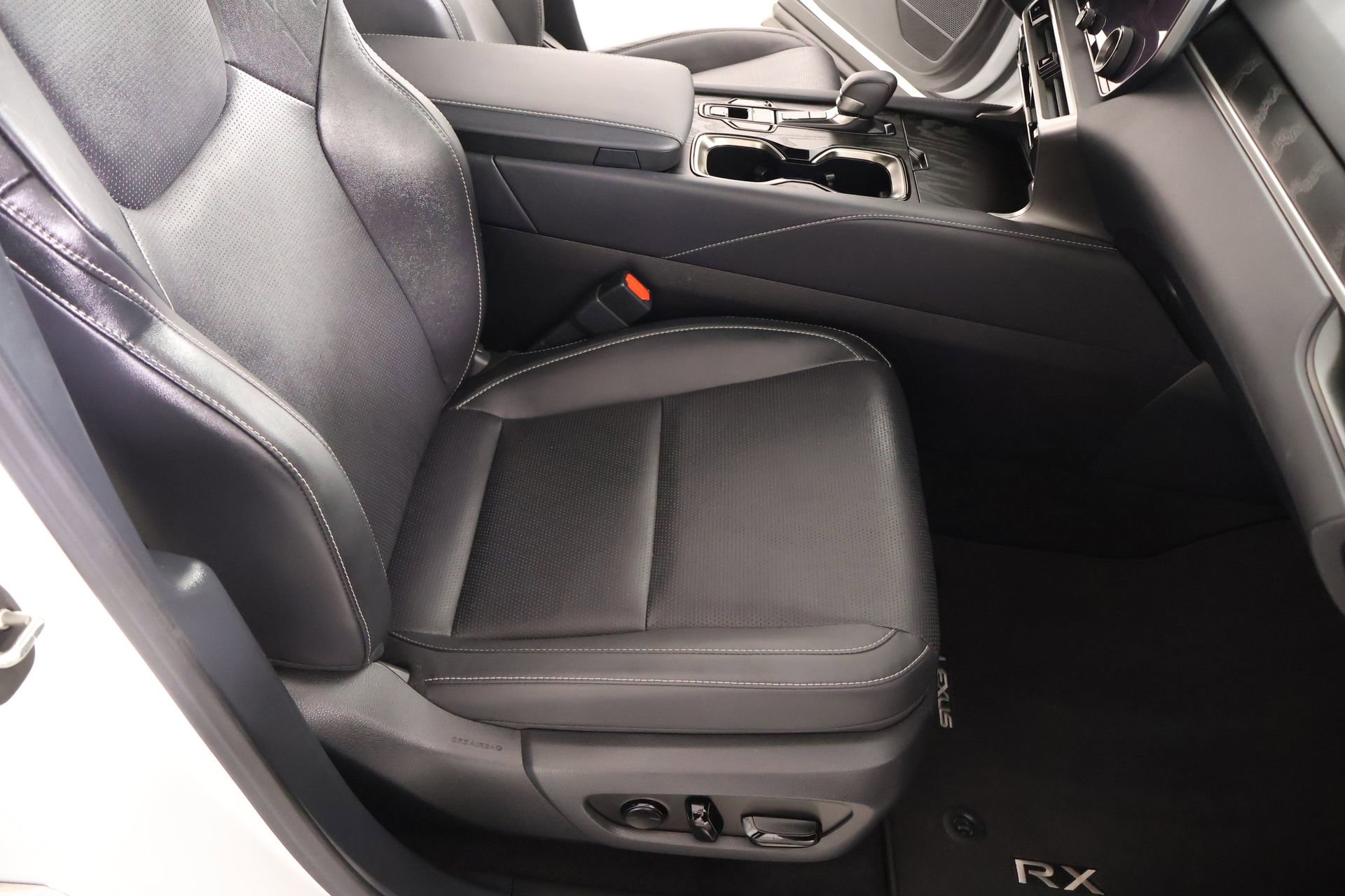 Used 2023 Lexus RX 350 Premium Plus w/ Cold Area Package FWD image 13