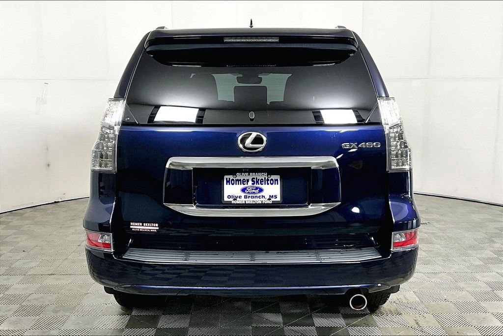 Used 2022 Lexus GX 460 image 4