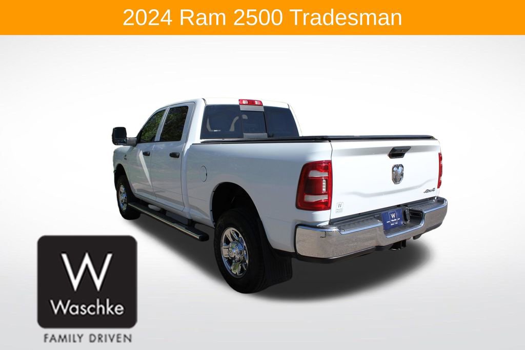Used 2024 RAM 2500 Tradesman w/ Chrome Appearance Group AWD/4WD image 5