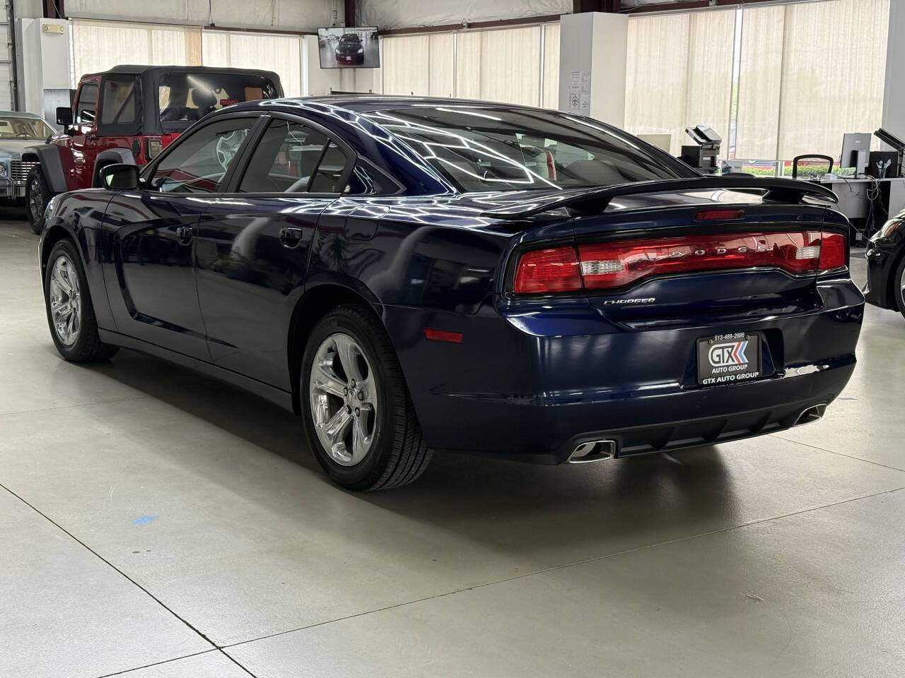 Used 2014 Dodge Charger SE w/ Sport Appearance Group RWD image 4