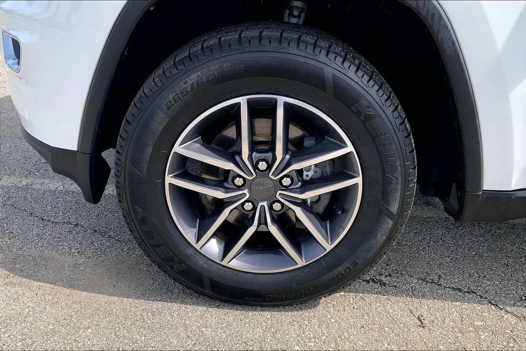 Used 2019 Jeep Grand Cherokee Limited AWD/4WD image 8
