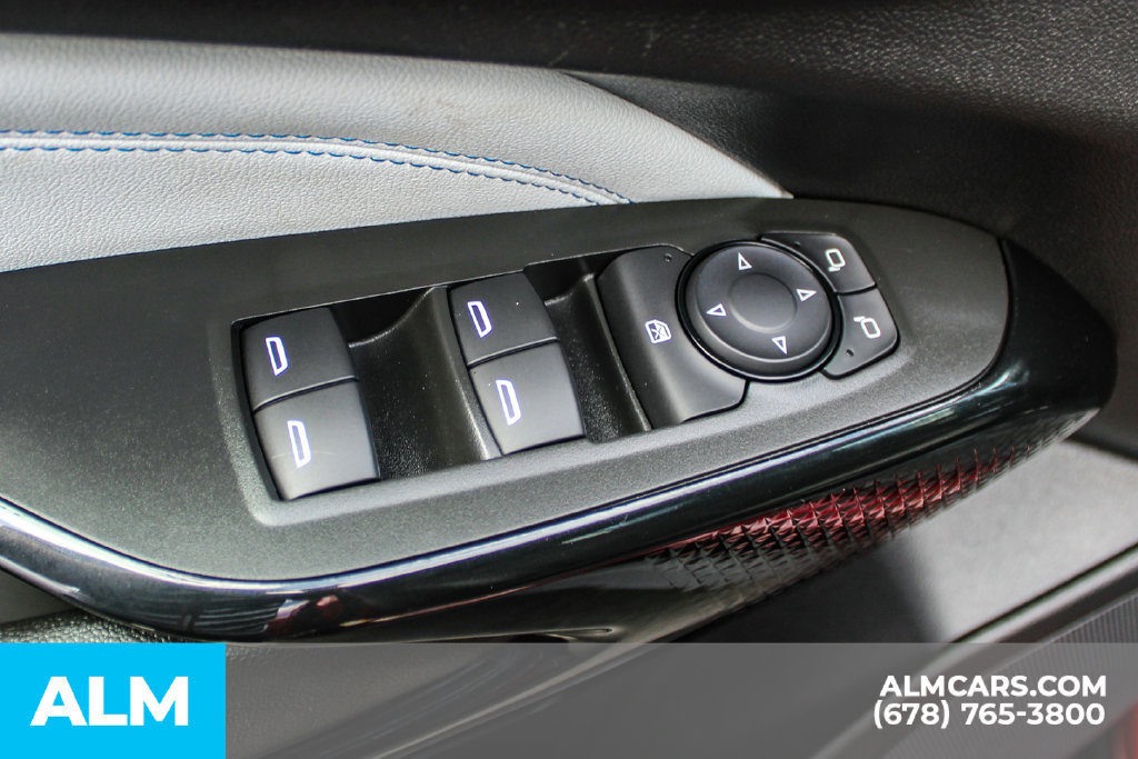 Used 2025 Chevrolet Trax LT FWD image 39