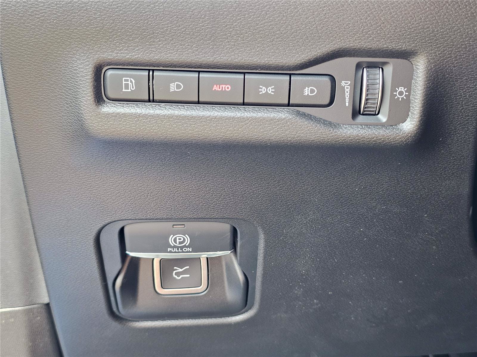 New 2026 Jeep Cherokee Laredo AWD/4WD image 19