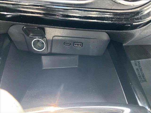 Used 2024 Chevrolet Trax LT w/ Driver Confidence Package FWD image 25