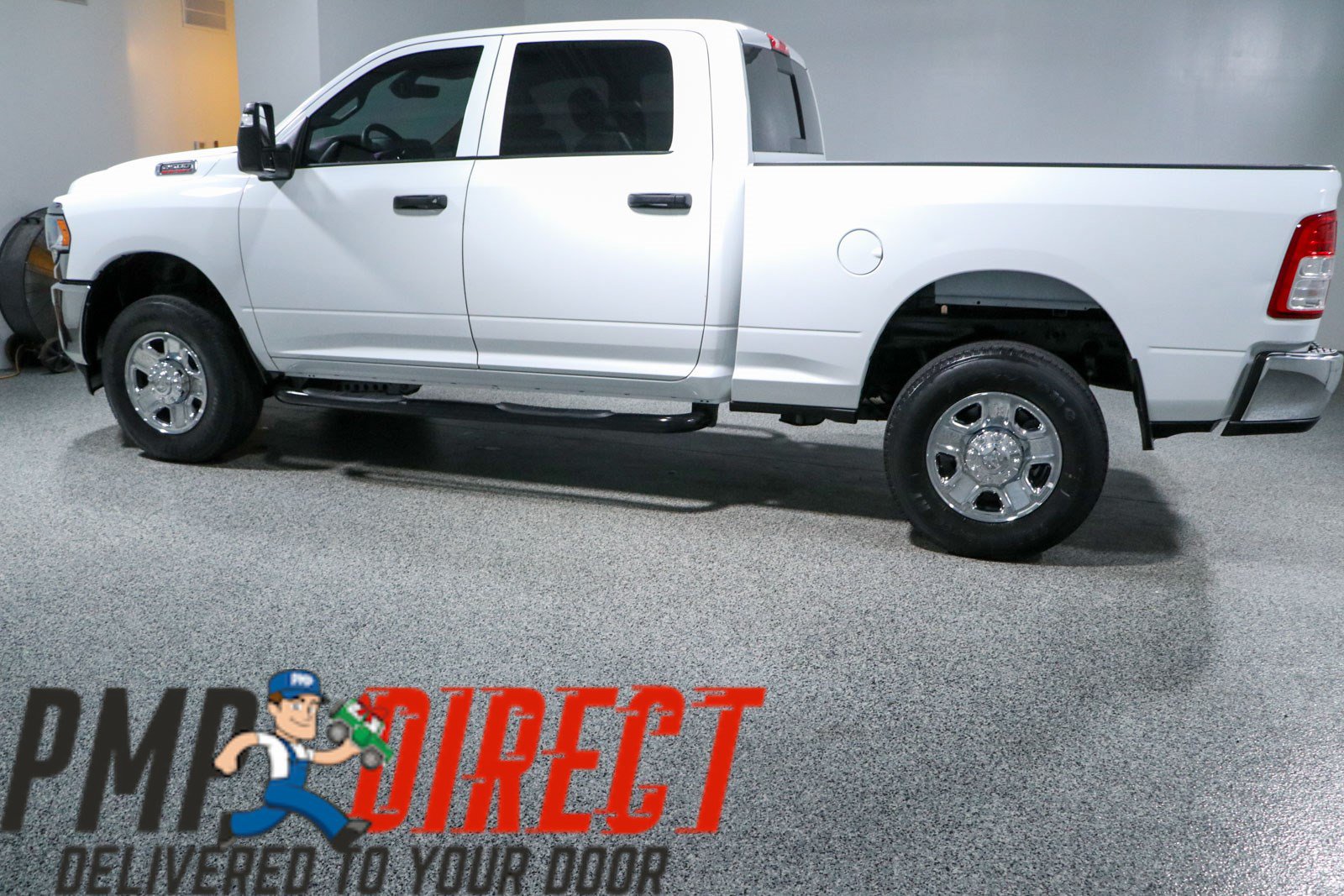 Used 2024 RAM 2500 Tradesman w/ Chrome Appearance Group AWD/4WD image 10