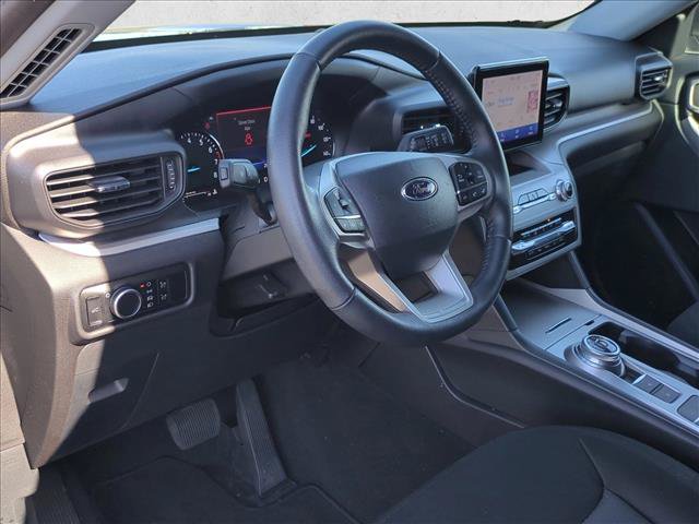 Certified 2023 Ford Explorer XLT RWD image 10