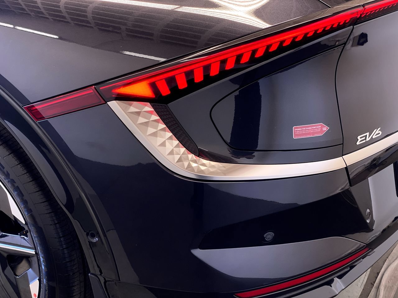 New 2026 Kia EV6 Wind RWD image 9