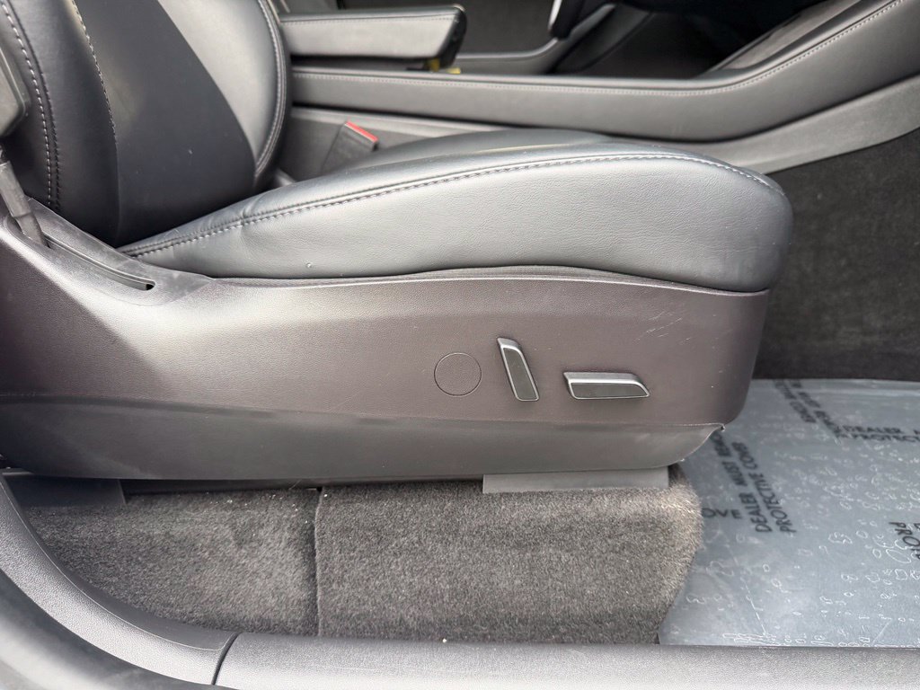 Used 2022 Tesla Model Y Performance AWD/4WD image 34