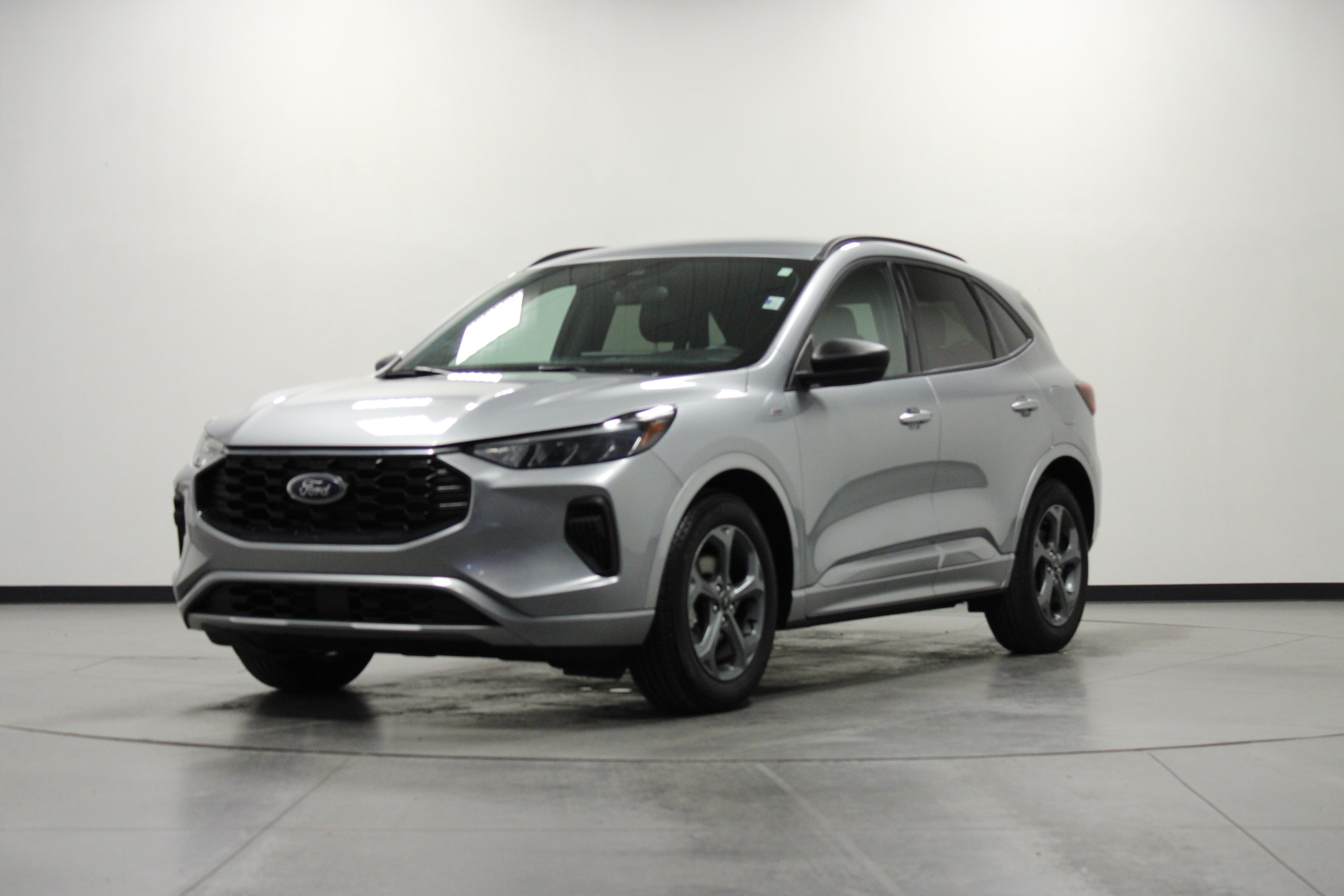 Used 2024 Ford Escape ST-Line w/ Tech Pack #1 FWD image 8