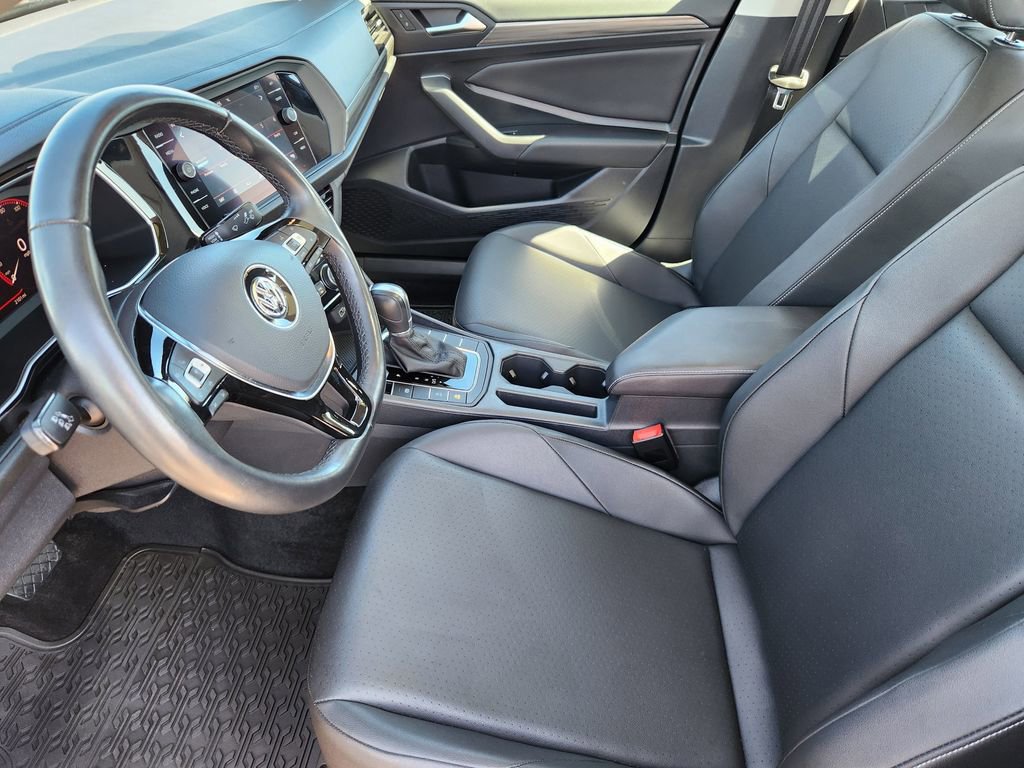 Used 2019 Volkswagen Jetta SEL image 3