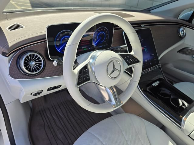 Used 2025 Mercedes-Benz EQE 350+ 4MATIC Sedan image 21