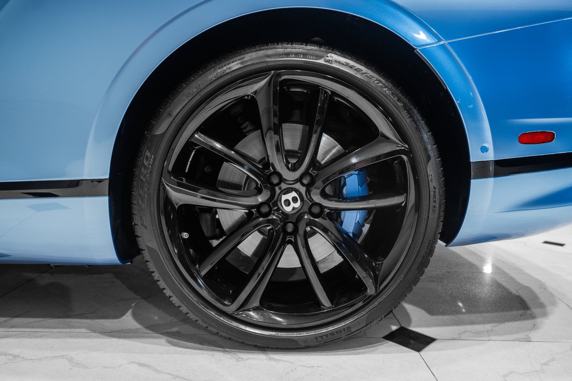 Certified 2022 Bentley Continental GT V8 AWD/4WD image 15