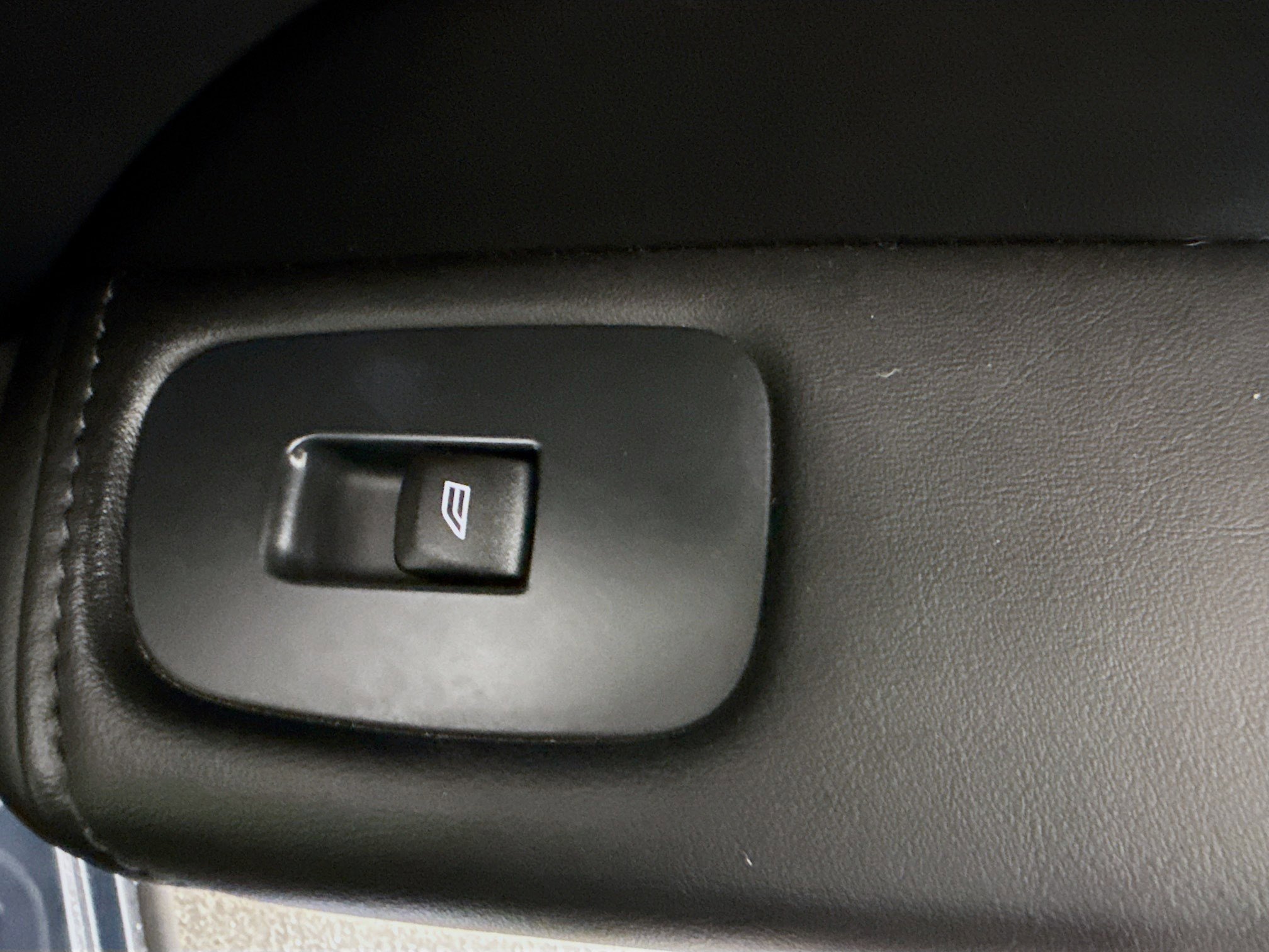 Used 2024 Volvo XC60 T8 Core image 31