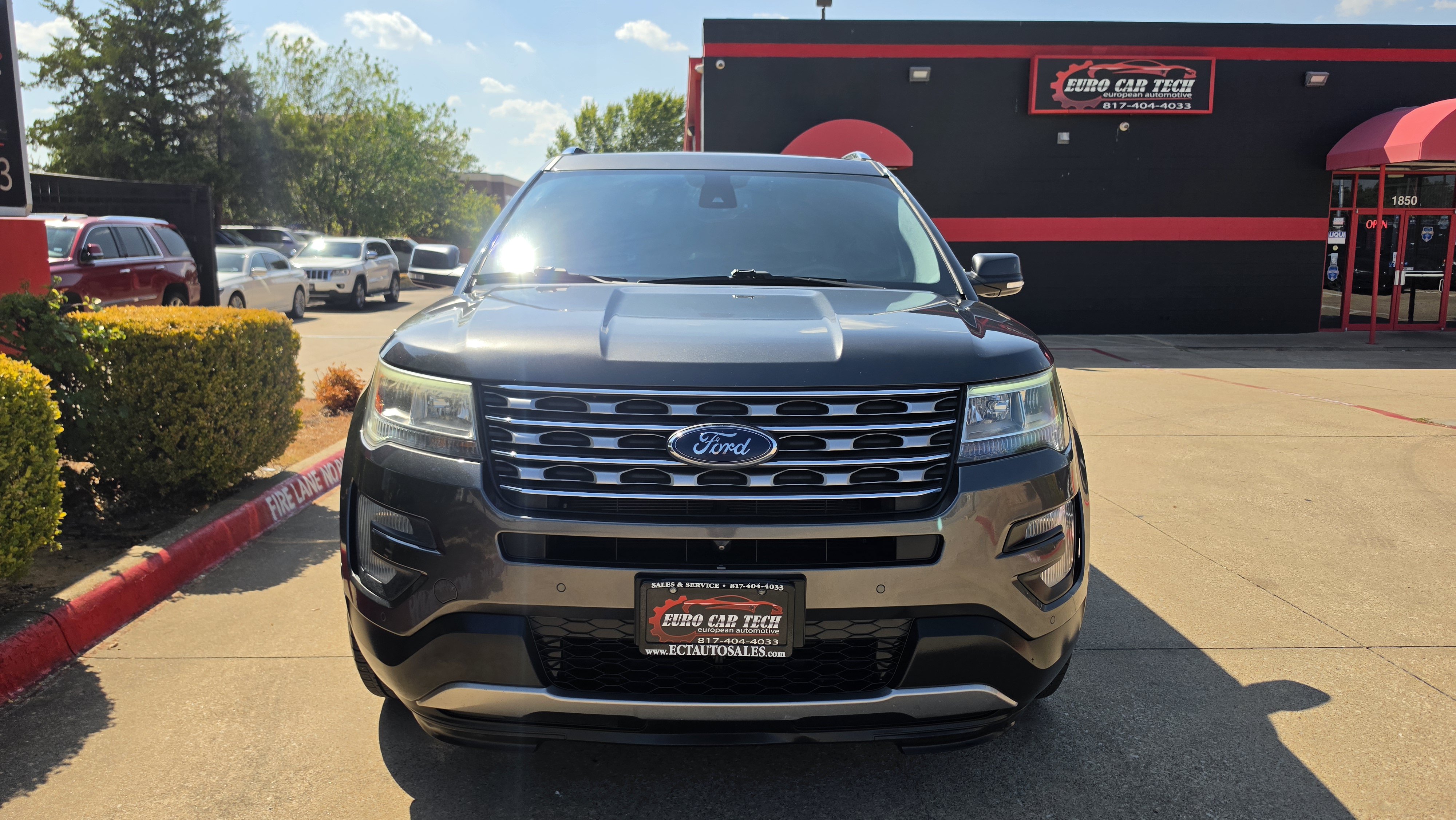Used 2017 Ford Explorer Limited w/ Equipment Group 301A AWD/4WD image 5
