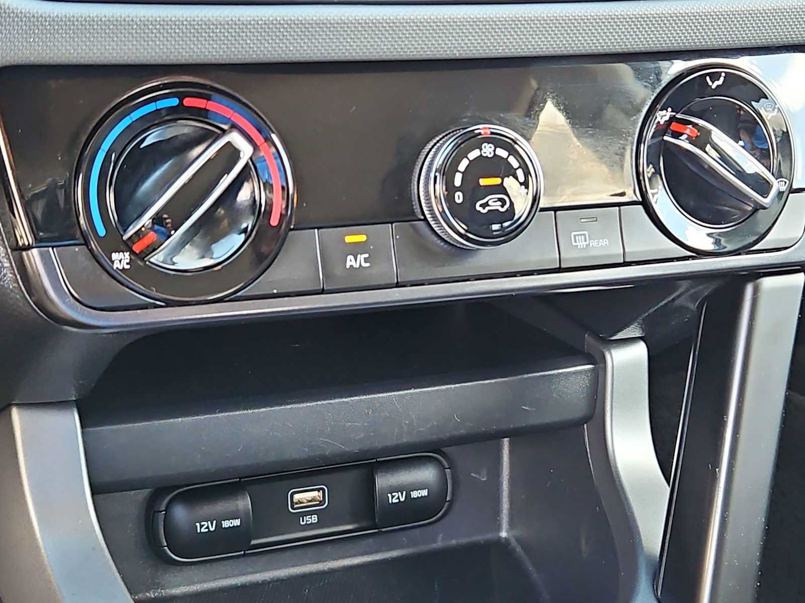 Certified 2024 Kia Seltos LX AWD/4WD image 28