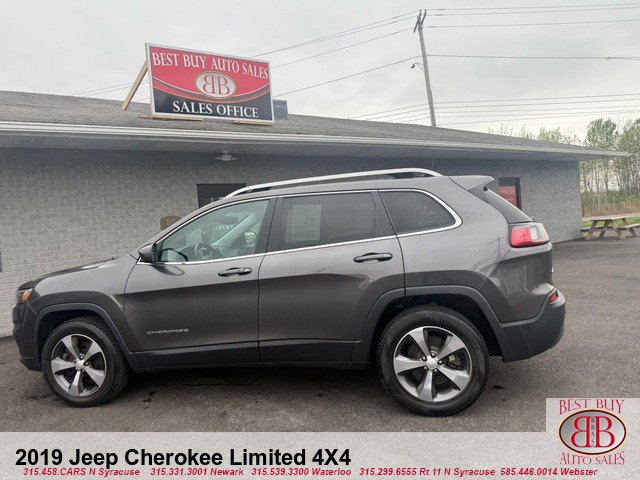 Used 2019 Jeep Cherokee Limited w/ Luxury Group AWD/4WD image 6