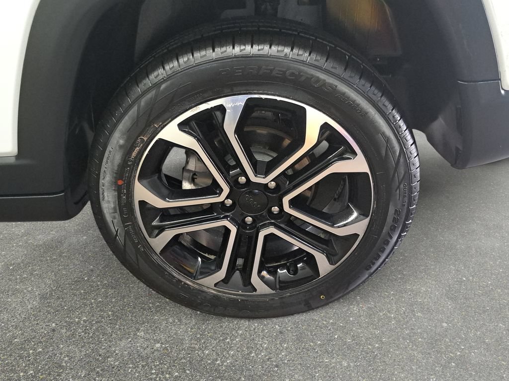 Certified 2023 Jeep Compass Limited AWD/4WD image 33