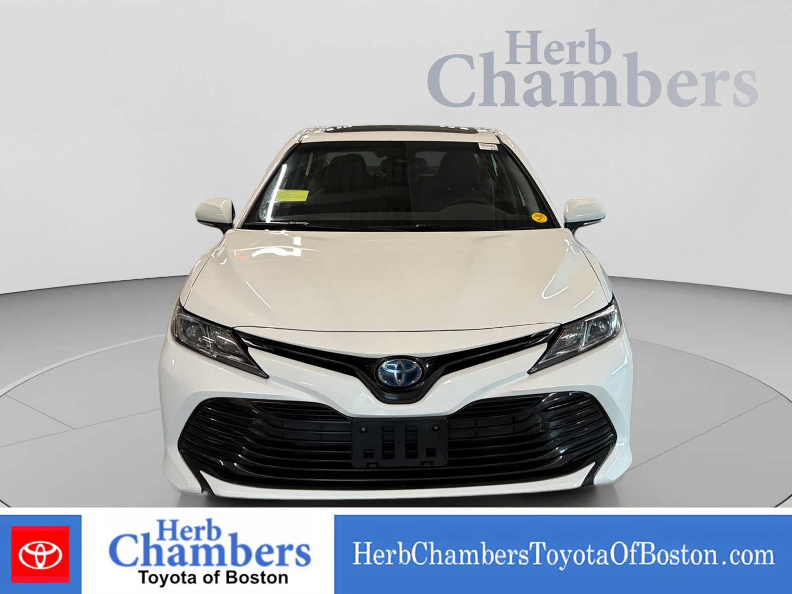 Used 2020 Toyota Camry LE w/ Sunroof Package FWD image 2