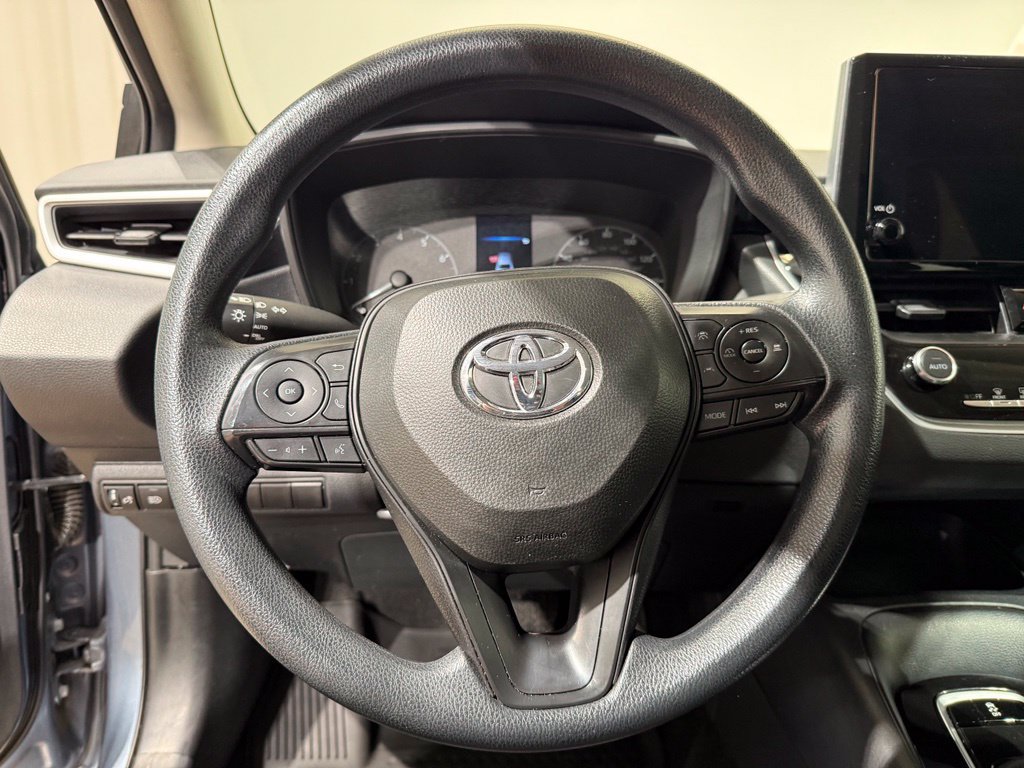 Certified 2025 Toyota Corolla LE FWD image 20