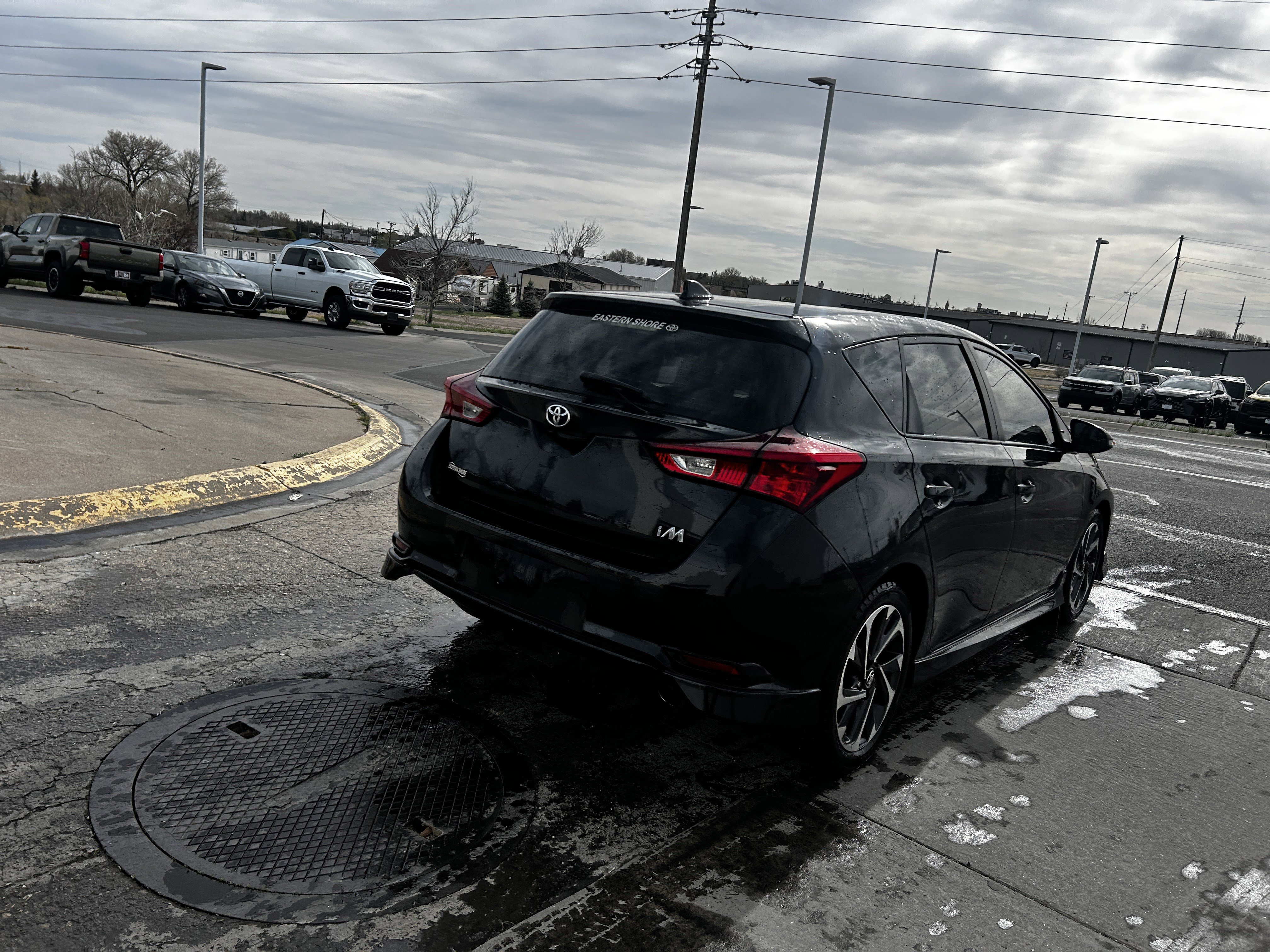 Used 2017 Toyota Corolla iM FWD image 5