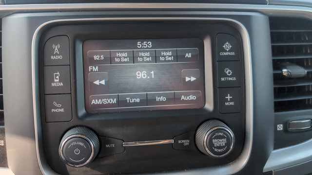 Used 2021 RAM 1500 Classic SLT AWD/4WD image 15
