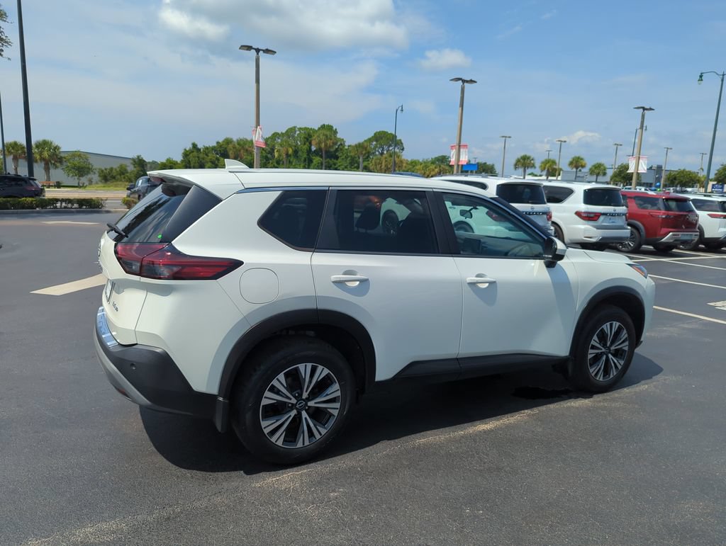 Certified 2023 Nissan Rogue SV AWD/4WD image 5