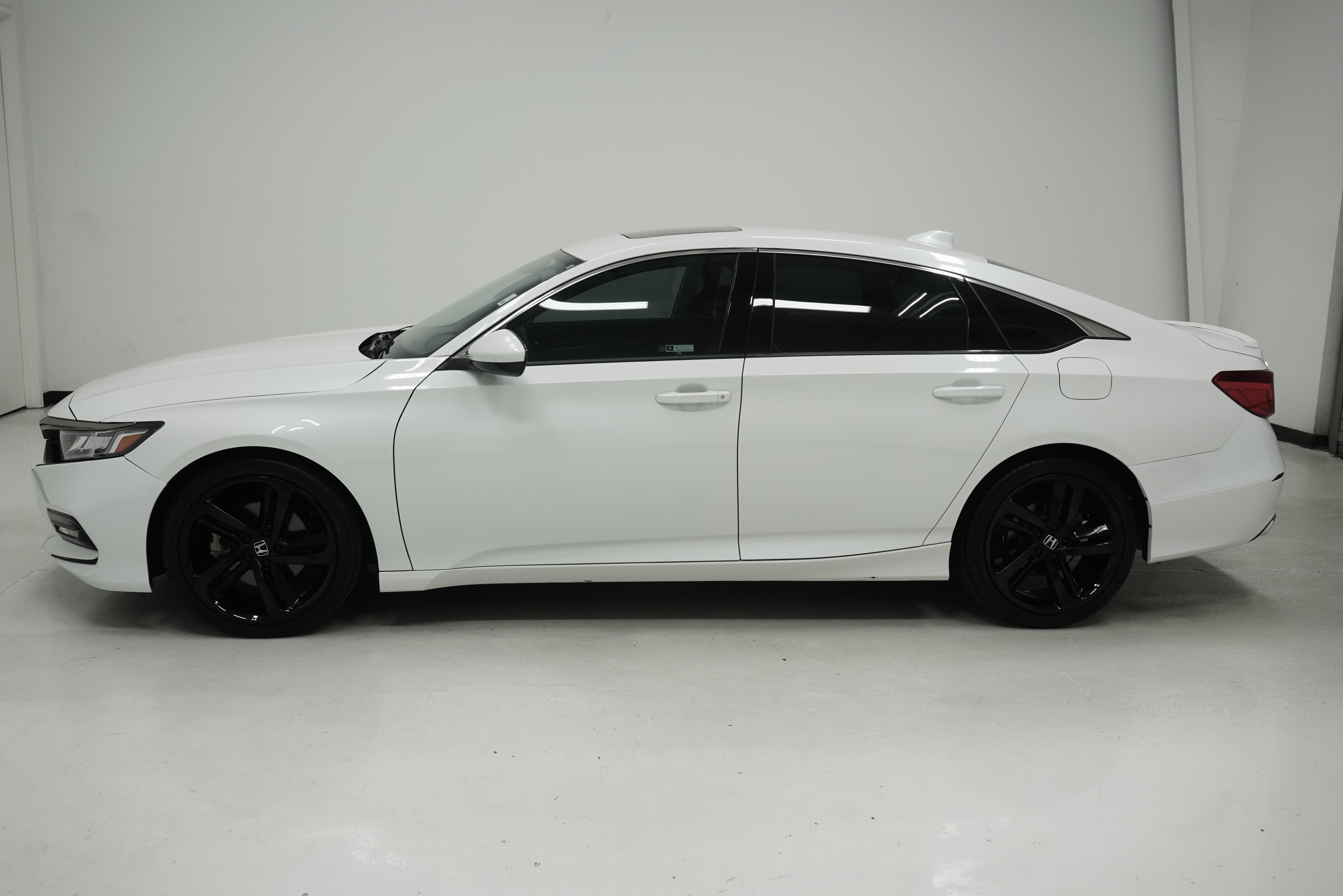 Used 2020 Honda Accord Sport image 5