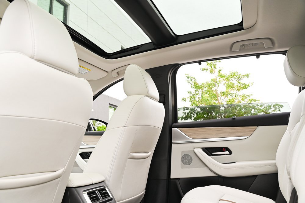 Certified 2025 MAZDA CX-90 3.3 Turbo w/ Premium Plus Pkg image 15