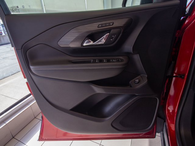 Certified 2023 GMC Terrain SLT w/ LPO, Floor Liner Package image 8