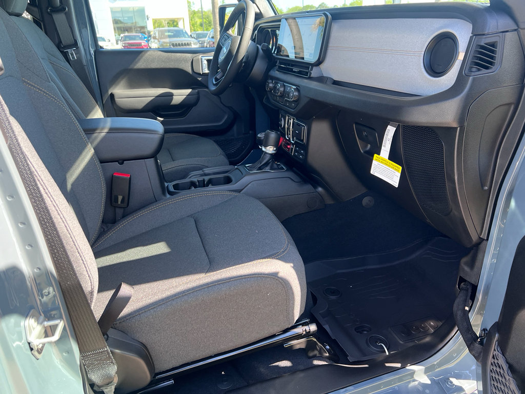 New 2026 Jeep Gladiator Willys AWD/4WD image 14