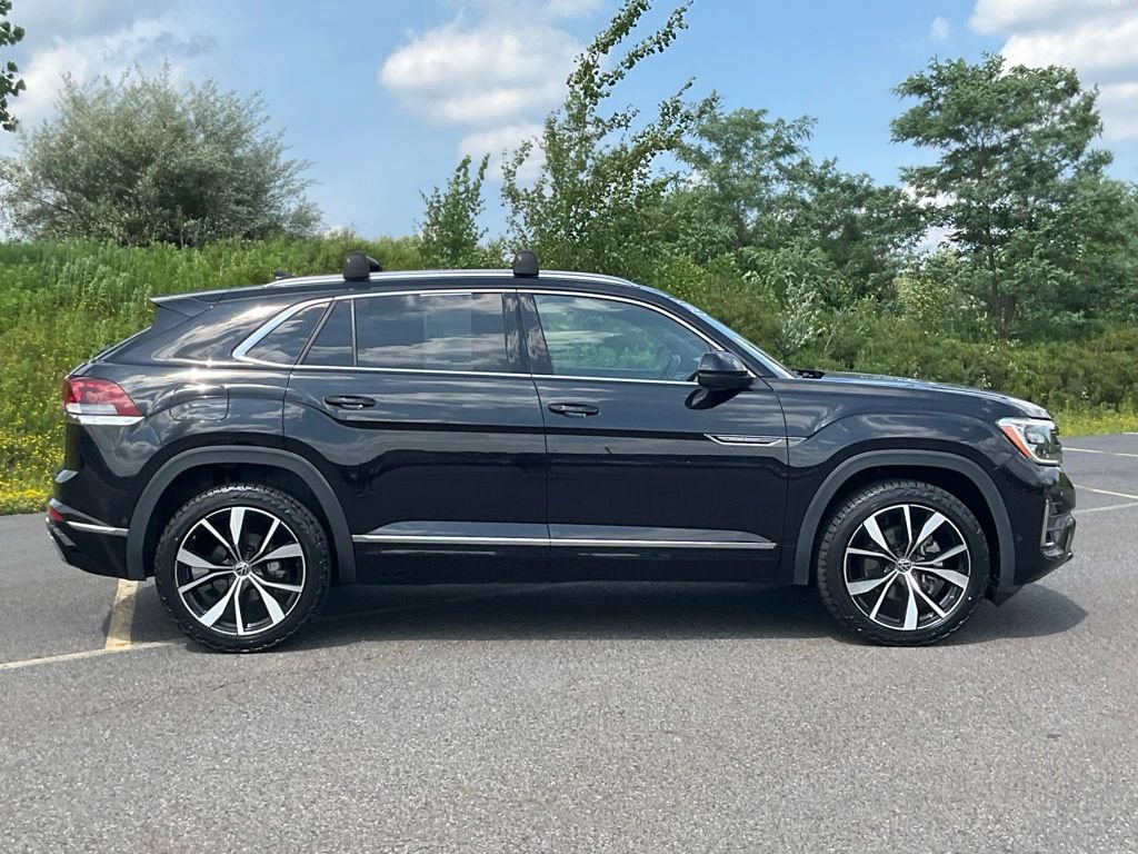 Used 2024 Volkswagen Atlas Cross Sport SEL Premium R-Line AWD/4WD image 26